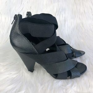 🐍 Black Snakeskin Heeled Sandals 🐍